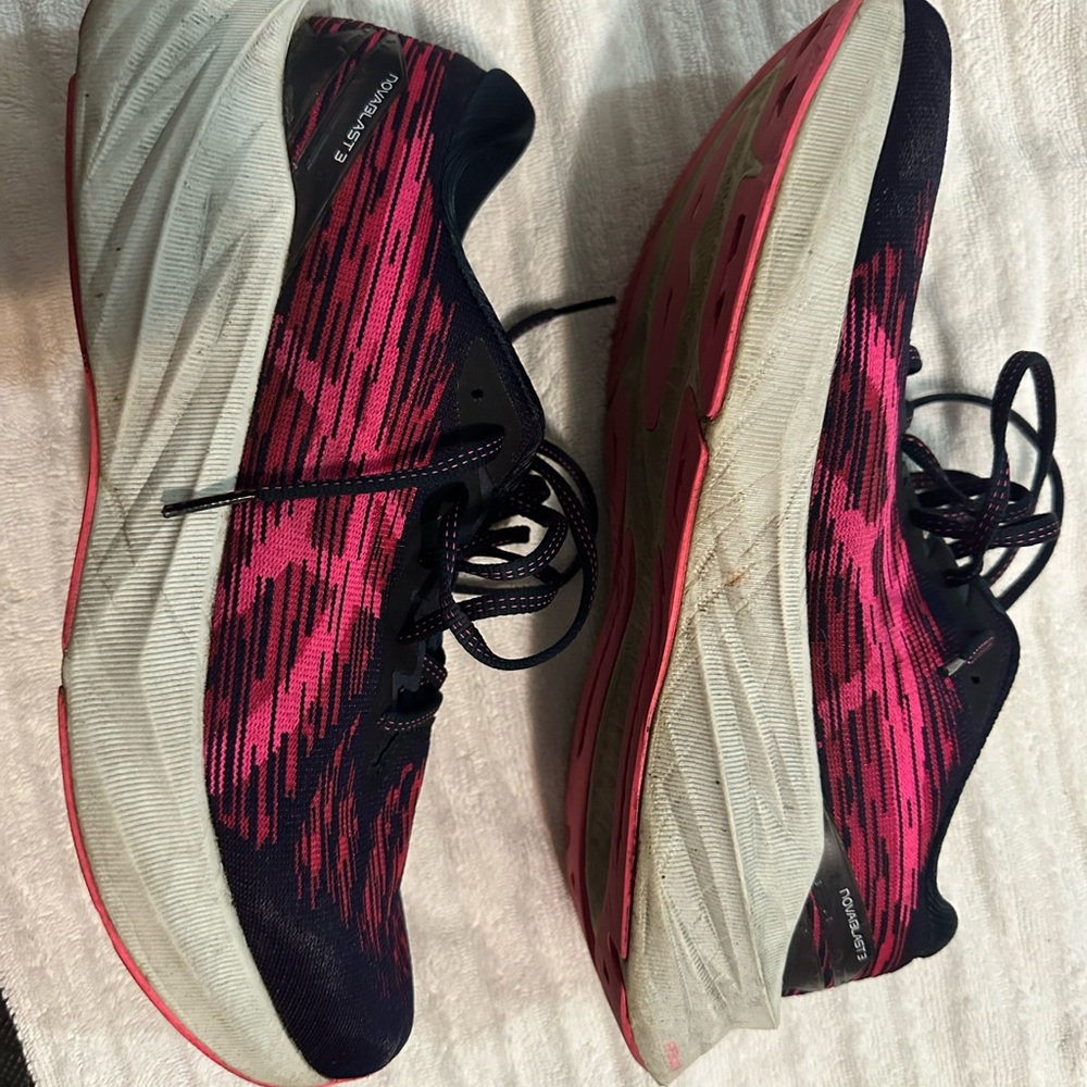 Asics NovaBlast 3 sz 10.5